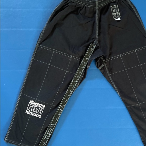 Kids Fuji Suparaito BJJ Gi – Lightweight Youth Jiu Jitsu Uniform - Picture 5 of 9